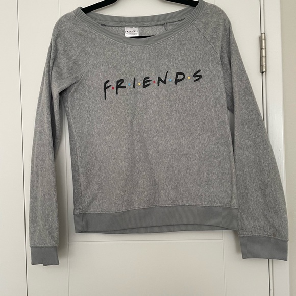 SET! EUC SUPER-SOFT FRIENDS MATCHING SWEATSHIRT AND SWEATS XS WOMEN Licensed - Picture 2 of 7